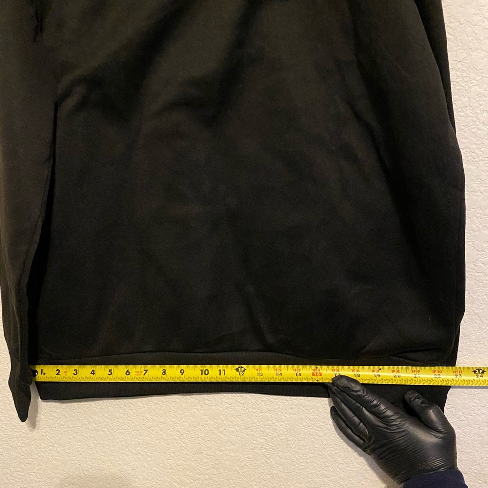 Sweater - Picture 4 of 4